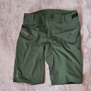 NWT Garneau Green Women's Latitude 2 Cycling Shorts